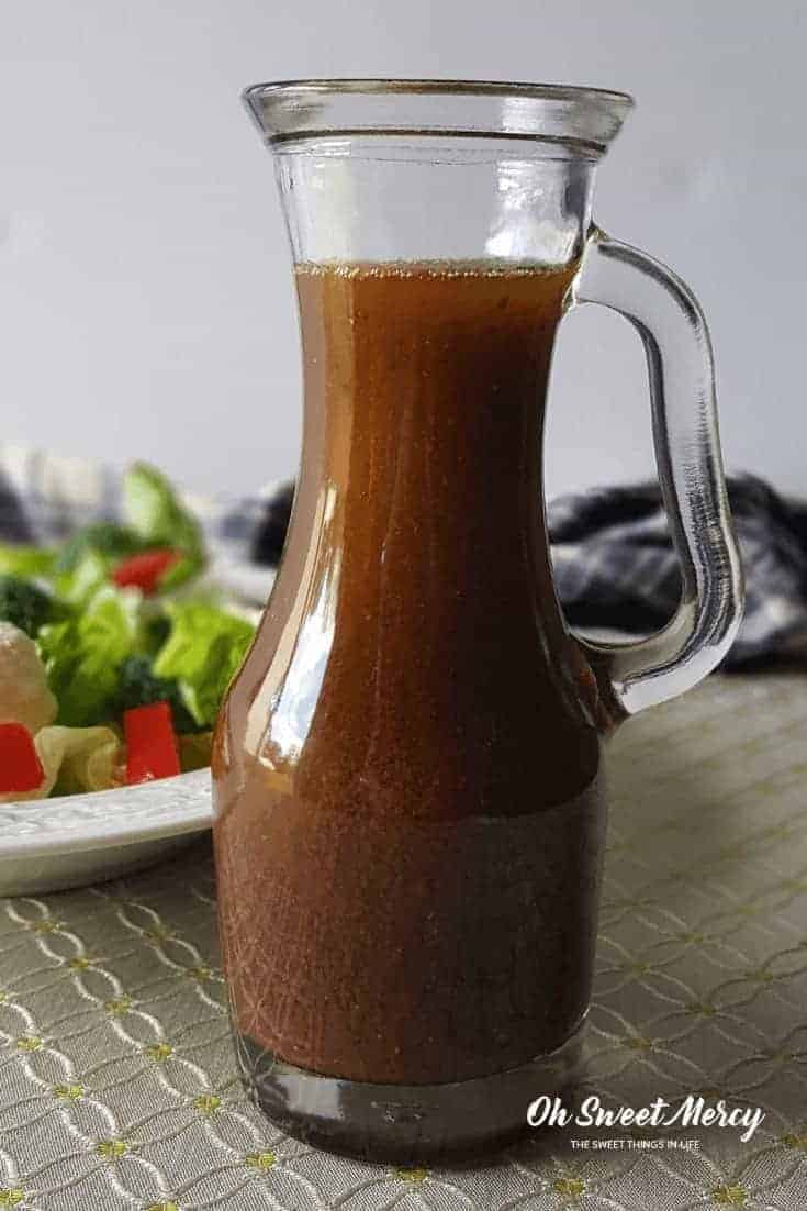 My Easy 2-Minute Balsamic Mustard Vinaigrette is quick to make with only a few, healthy ingredients. No artificial anything! #thm #easy #dressing #recipe #vinaigrette