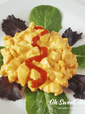 Creamy Low Carb Sriracha Egg Salad makes a perfect lunch or snack for the THM or keto eater.