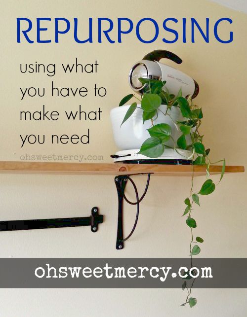 Repurposing - Using What You Have to Make What You Need | Oh Sweet Mercy #repurposing #makingdo #thrifty #chickencoops