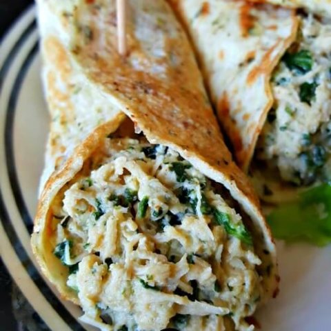 #lowfat #lowcarb but not low flavor! Easy Chicken Florentine Wonders are delicious and #trimhealthymama friendly. #chicken #recipes