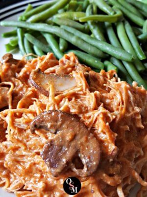 Smoked Paprika Chicken and Mushrooms is an easy Instant Pot recipe your whole family will love. #lowcarb #thm #chicken #instantpot #recipes