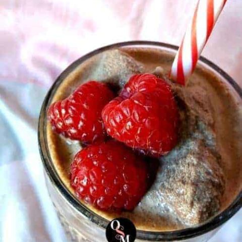 This decadent Dark Chocolate Raspberry Mocha Frappe is sugar free and won't break your budget! #thm #sugarfree #diy #savingmoney #recipes