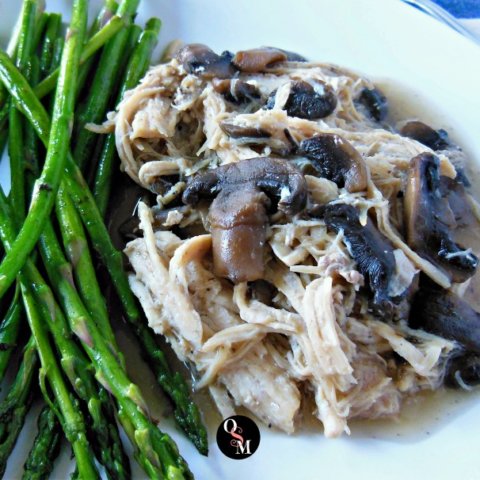 Quick, simple, and flavorful! This easy Instant Pot chicken recipe works with any Trim Healthy Mama fuel type, too. #lowcarb #thm #chicken #instantpot #recipes