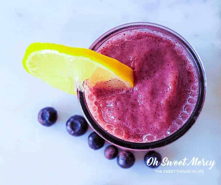 This delicious Blueberry Lemon Smoothie dairy free and delicious! It also contains a secret ingredient to help you trim down and stay healthy. #thm #smoothies #blueberries #fuelpull