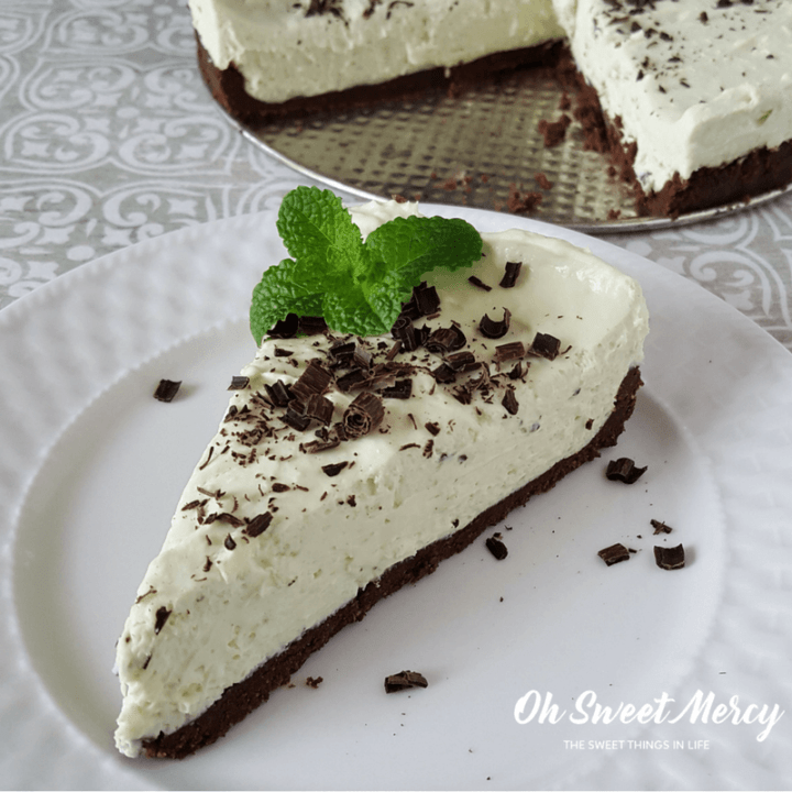 This Low Carb Minty Matcha No Bake Cheesecake uses antioxidant rich matcha tea for natural coloring.