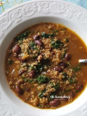 This Red Bean, Quinoa, & Kale Soup is a delicious low fat, healthy carb meal inspired by THM E guidelines! Quick, easy, and thrifty too!