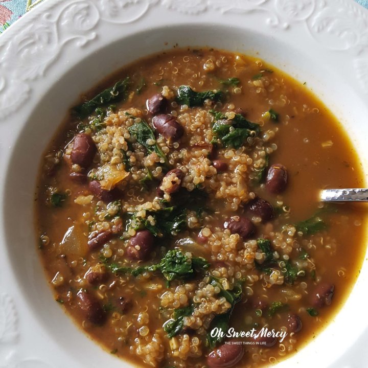 This Red Bean, Quinoa, & Kale Soup is a delicious low fat, healthy carb meal inspired by THM E guidelines! Quick, easy, and thrifty too!