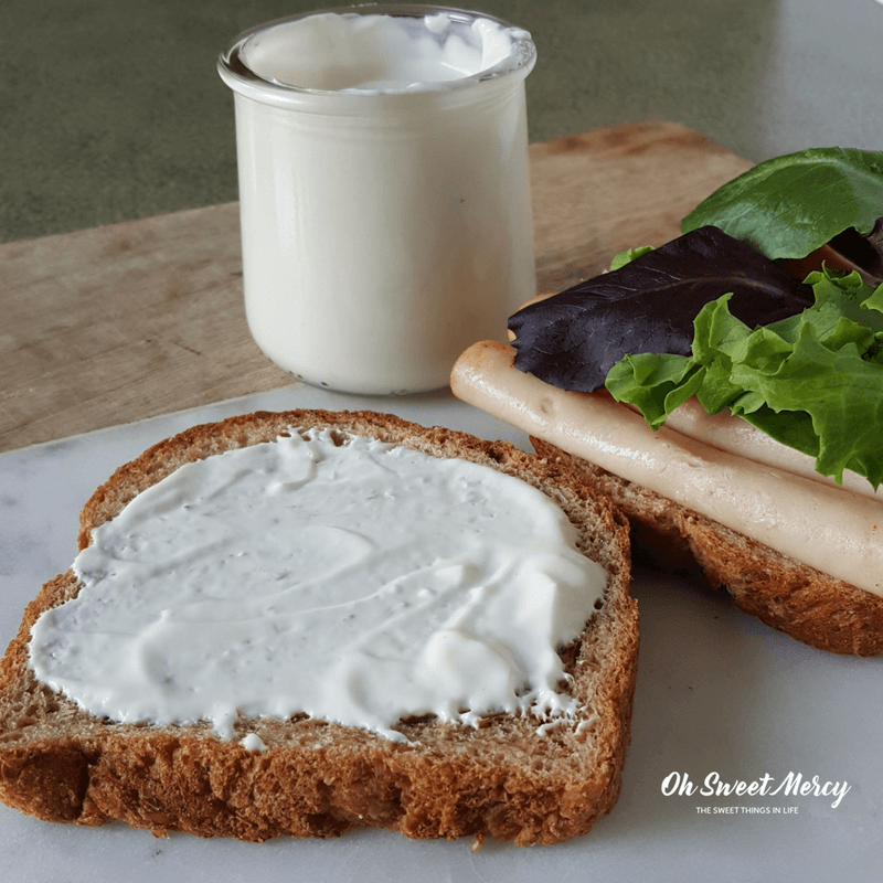 Low Fat Mayo - Bye bye dry sandwiches! Use this super easy hack to make low fat mayo. THM FP!