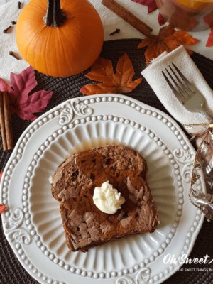 Low Fat Pumpkin Spice French Toast! Trim Healthy Mama E friendly, too. You won't believe it's low fat! #thm # pumpkinspice #frenchtoast #breakfast #healthycarbs