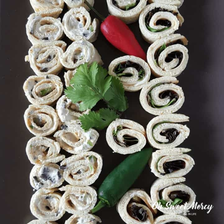 This Perfect Pinwheels recipe can be made for either S or FP styles. Whether you need low carb pinwheels or low carb and low fat pinwheels, they're sure to be a hit at your next party (or snack session). #thm #appetizers #snacks #recipes #lowfat #lowcarb #glutenfree #ohsweetmercy