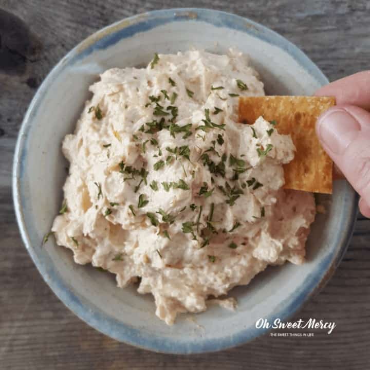 This easy, low carb Chipotle Cheese Dip is ready in 10 minutes or less! Perfect for snacking or party appetizers. #thm #keto #lowcarb #appetizers #snacks