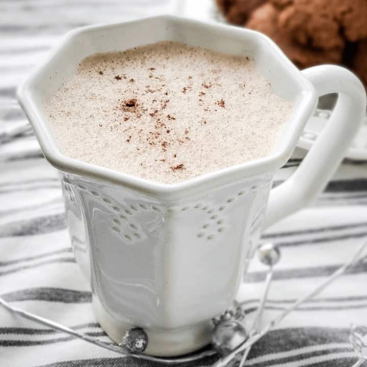 gingersnap steamer and cookies