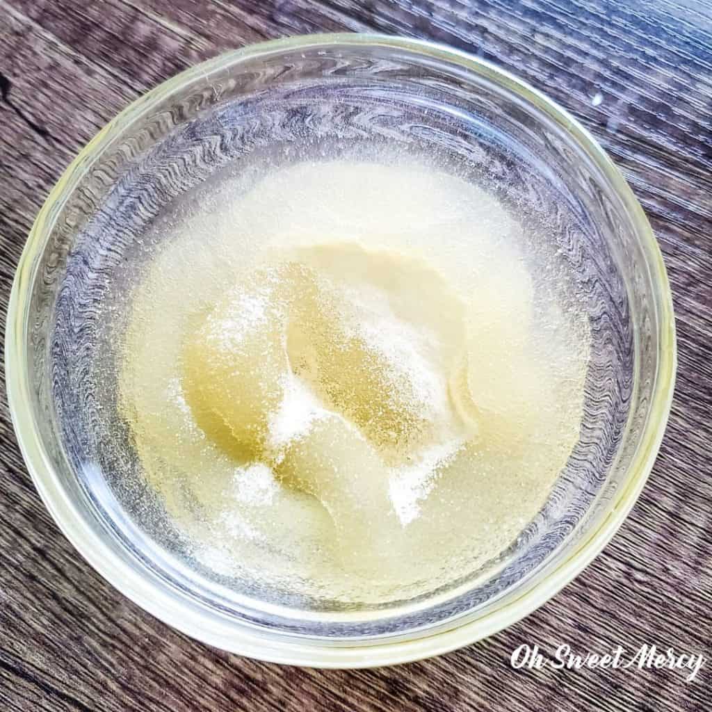 Bowl of bloomed gelatin