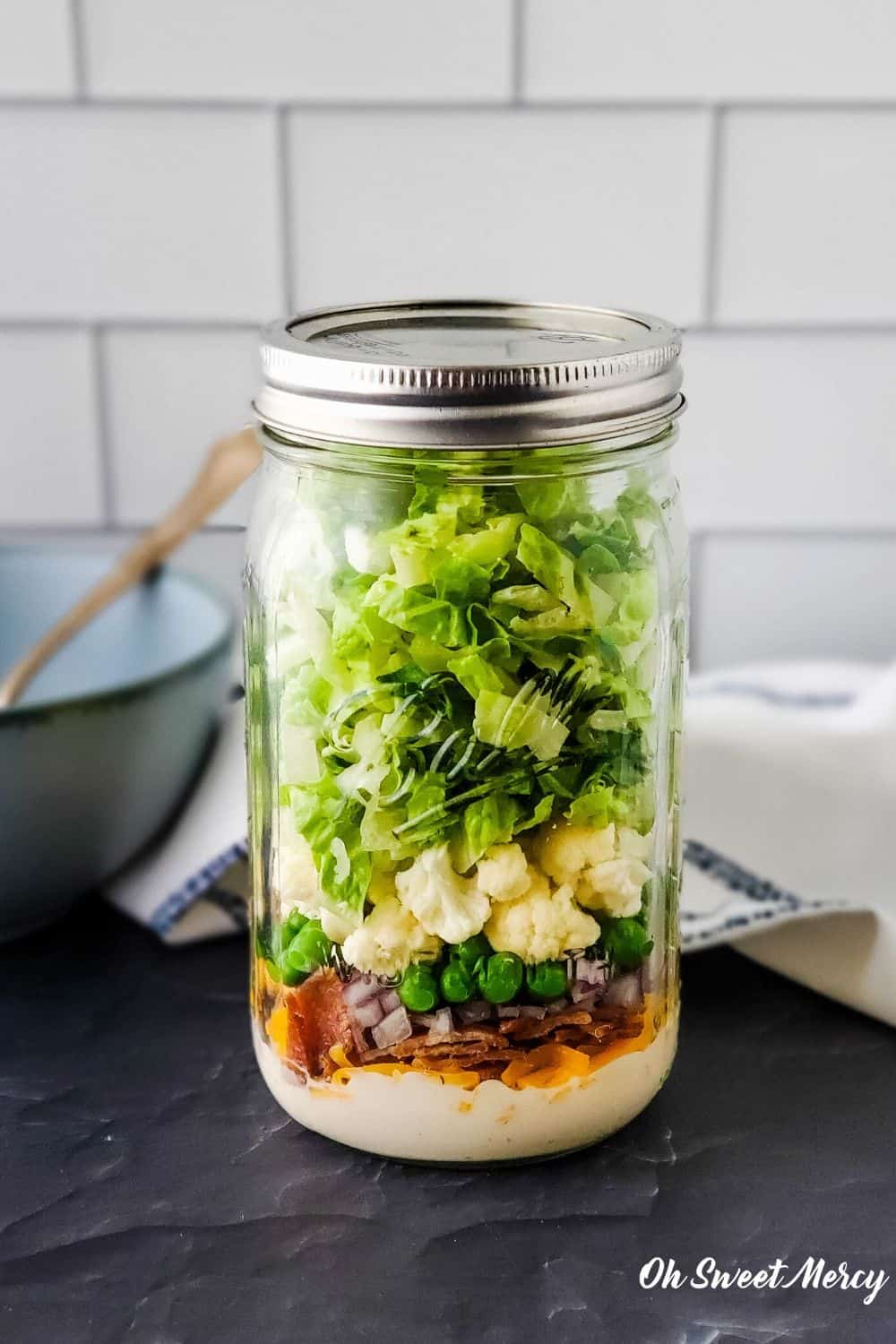 How to Make Layered Lunches (Mason Jar Salads)