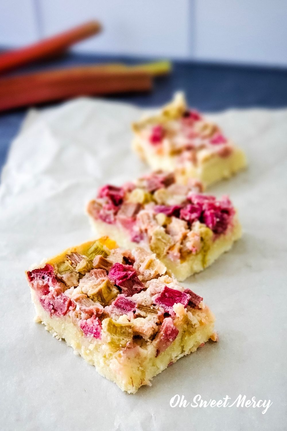 Low Carb Rhubarb Dream Bars