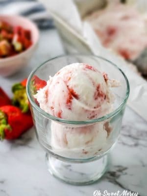 Low Carb Strawberry Rhubarb Swirl Ice Cream in a dish