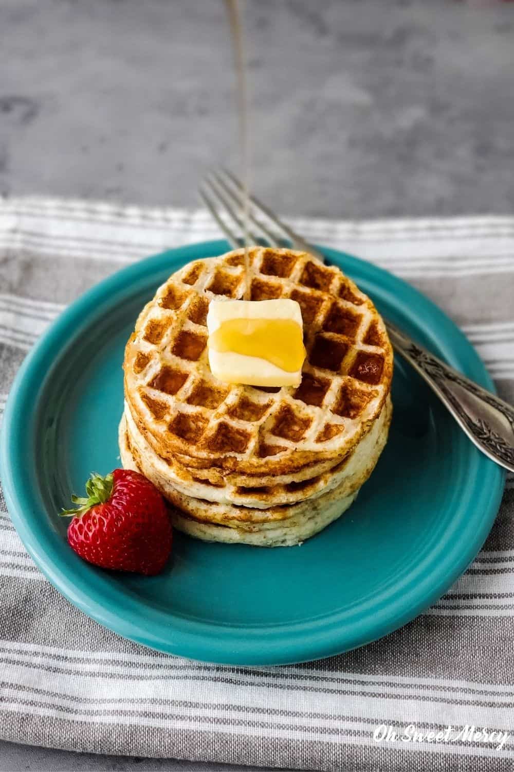 https://www.ohsweetmercy.com/wp-content/uploads/2021/02/Easy-Mini-Waffles-with-syrup.jpg