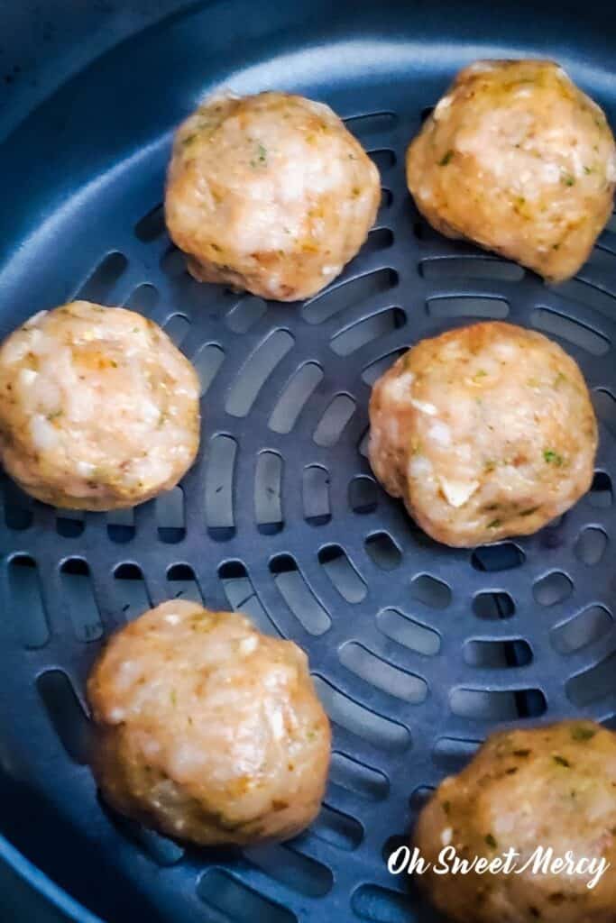 Meatballs in basket of Ninja Foodi